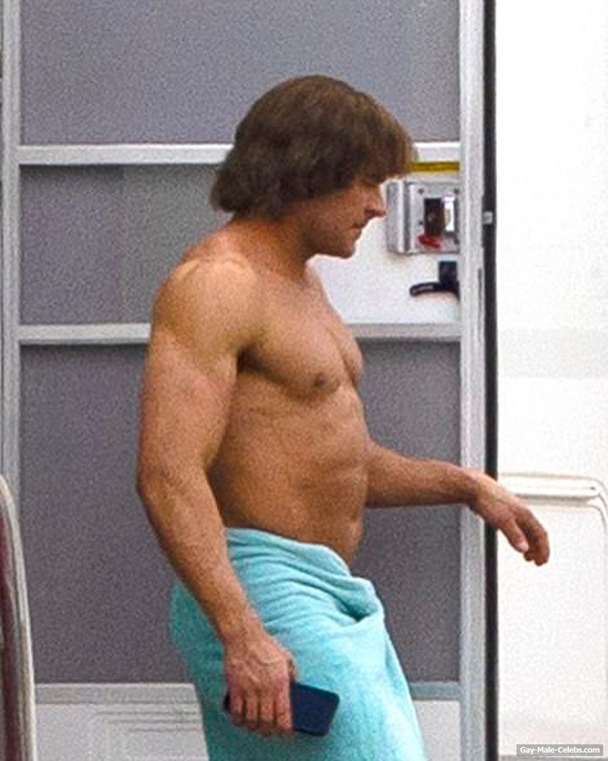 Zac Efron Shirtless And Muscle Body Photos