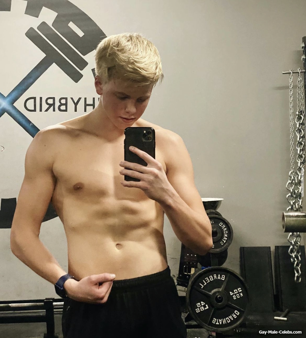 Carson Lueders Shirtless And Sexy Photos