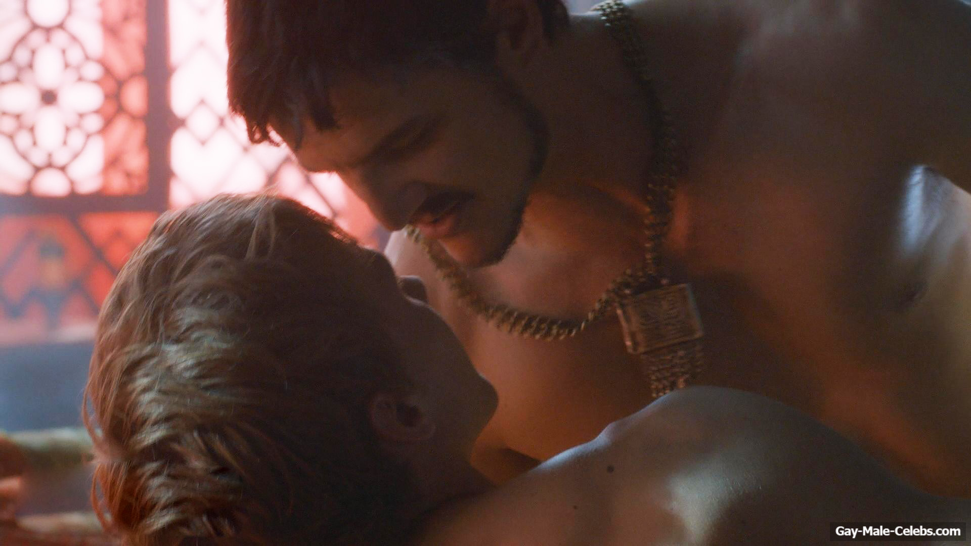 Pedro pascal gay sex scene