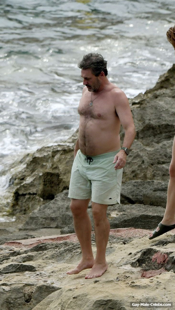 Jon Hamm Shirtless Beach Photos