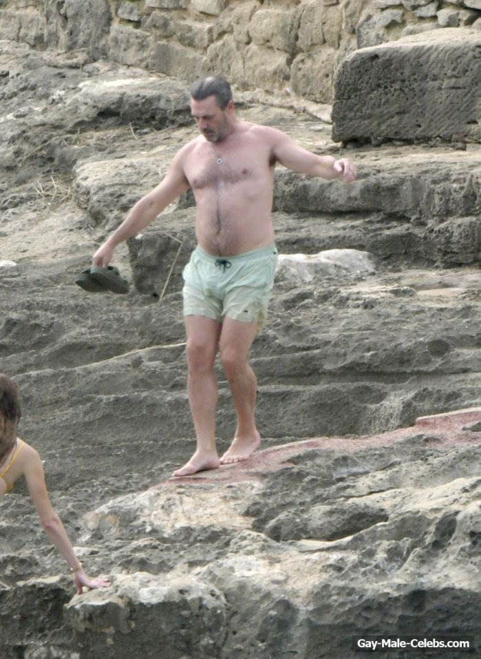 Jon Hamm Shirtless Beach Photos