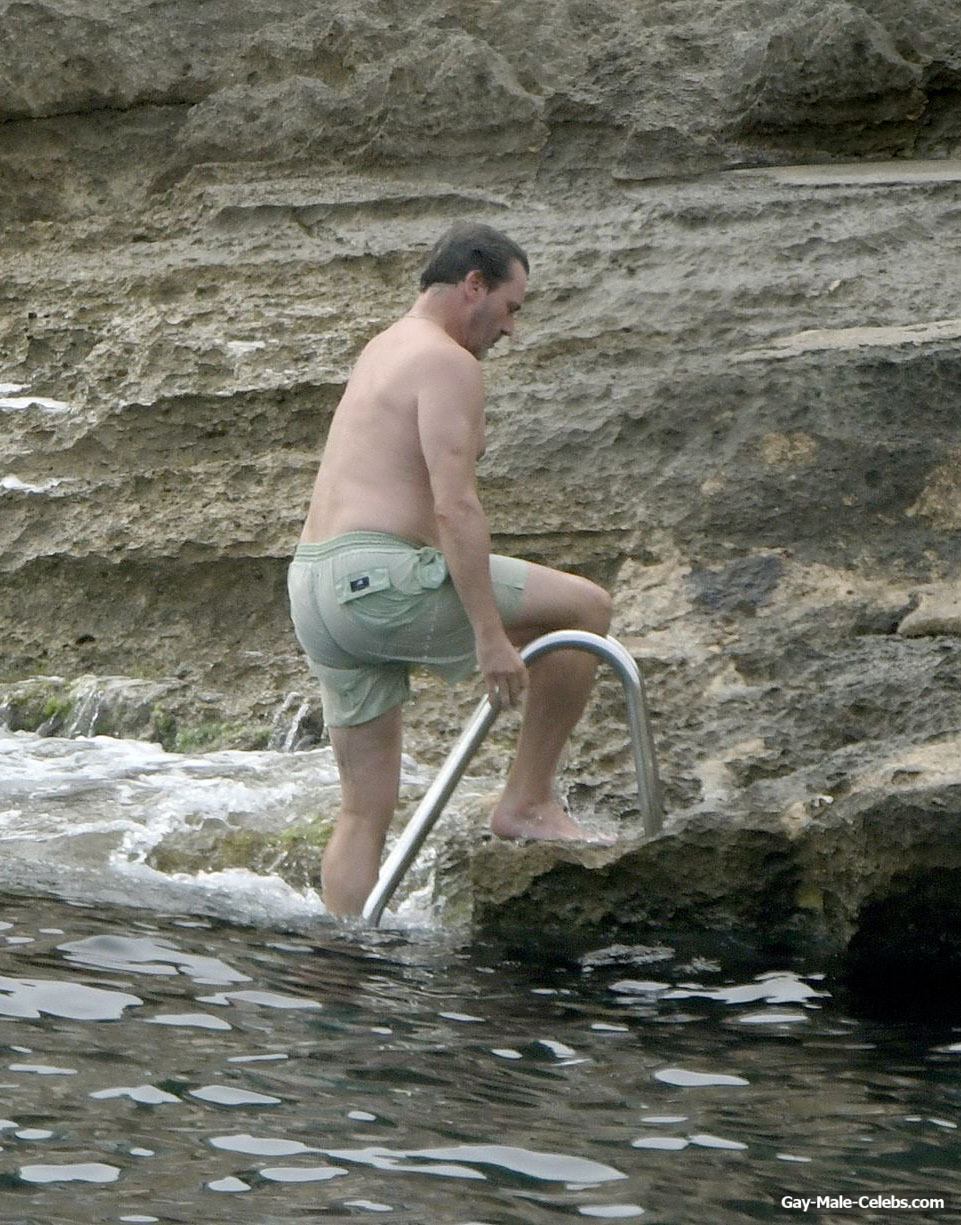 Jon Hamm Shirtless Beach Photos