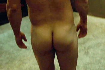 Josh Brolin naked pics