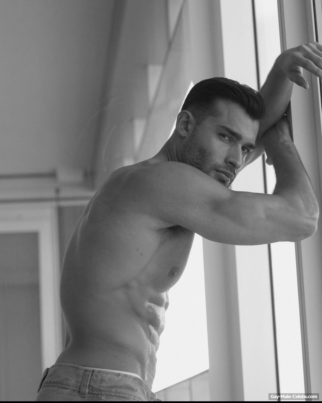 Sam Asghari New Shirtless And Sexy Photo-shoot