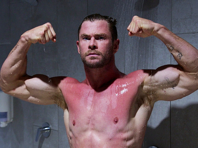 Chris Hemsworth foto desnuda