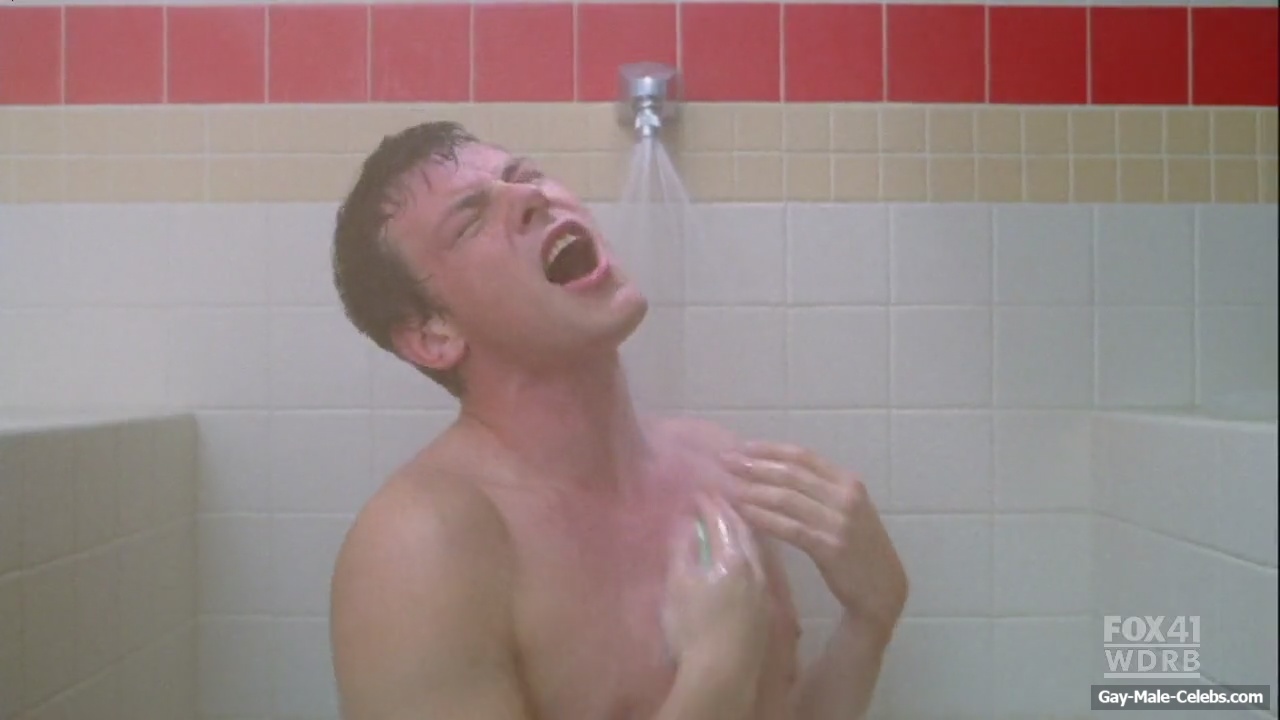 Cory Monteith Shirtless Shower Scenes in Glee - Gay-Male-Celebs.com