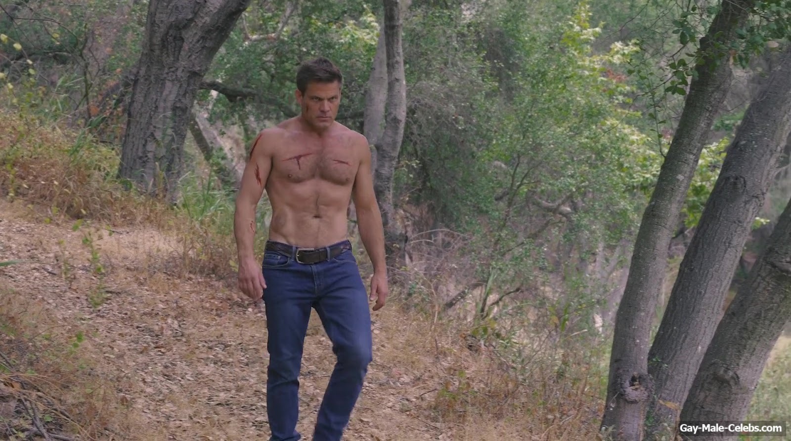 Casper Van Dien Shows Nude Torso in Alpha Wolf - Gay-Male-Celebs.com