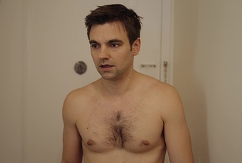 Drew Tarver nude