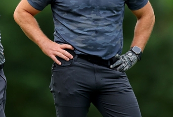 Chris Pratt oops bulge