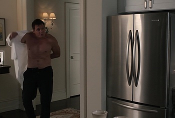 Holt McCallany oops