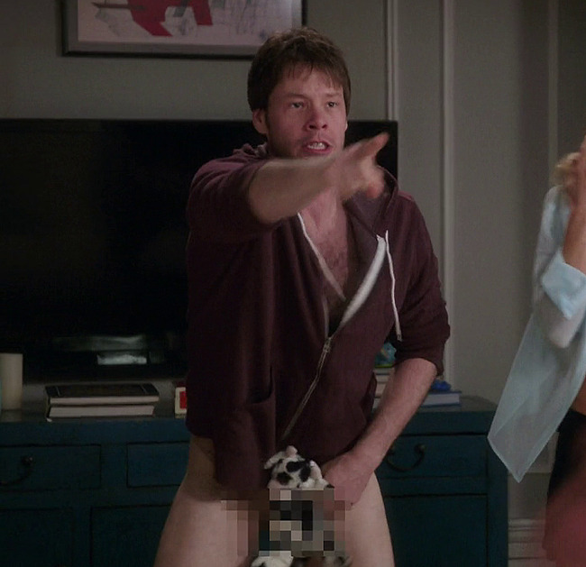 Ike Barinholtz nude