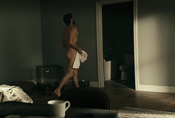 Karl Urban nudity