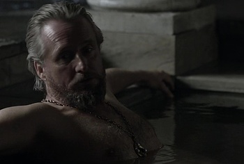 Linus Roache nudes