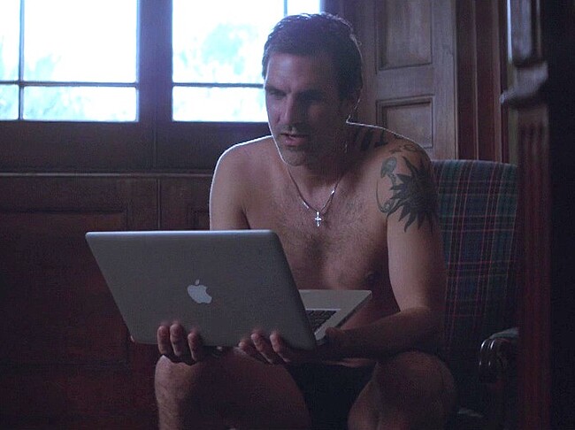 Paul Schneider shirtless