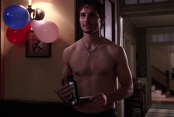 Peter Facinelli chest