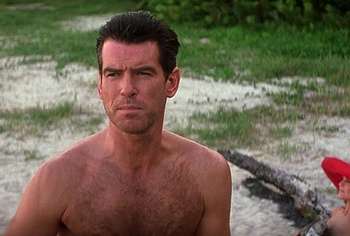 Pierce Brosnan bum