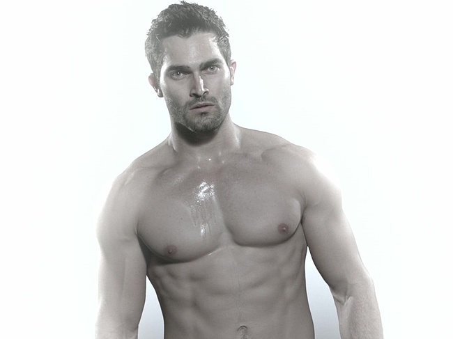 Tyler Hoechlin nude