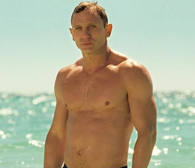 Daniel Craig nude penis