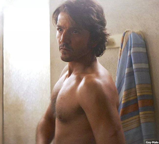 Diego Luna nude penis