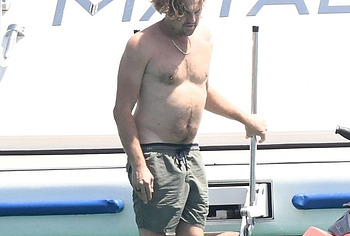 Leonardo DiCaprio nude torso