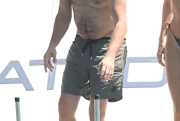 Leonardo DiCaprio shirtless