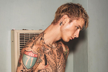 Machine Gun Kelly shirtless