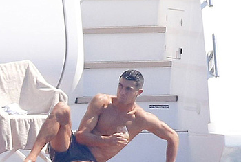 Cristiano Ronaldo bulge