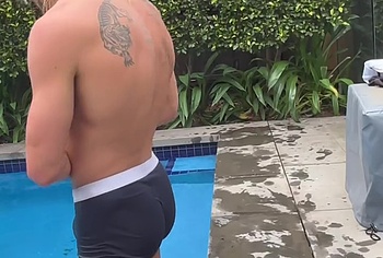 Bailey Smith bum