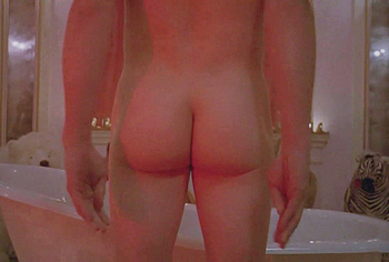 Finn Wittrock bare butt