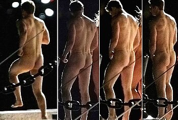 Chris Evans naked buttocks