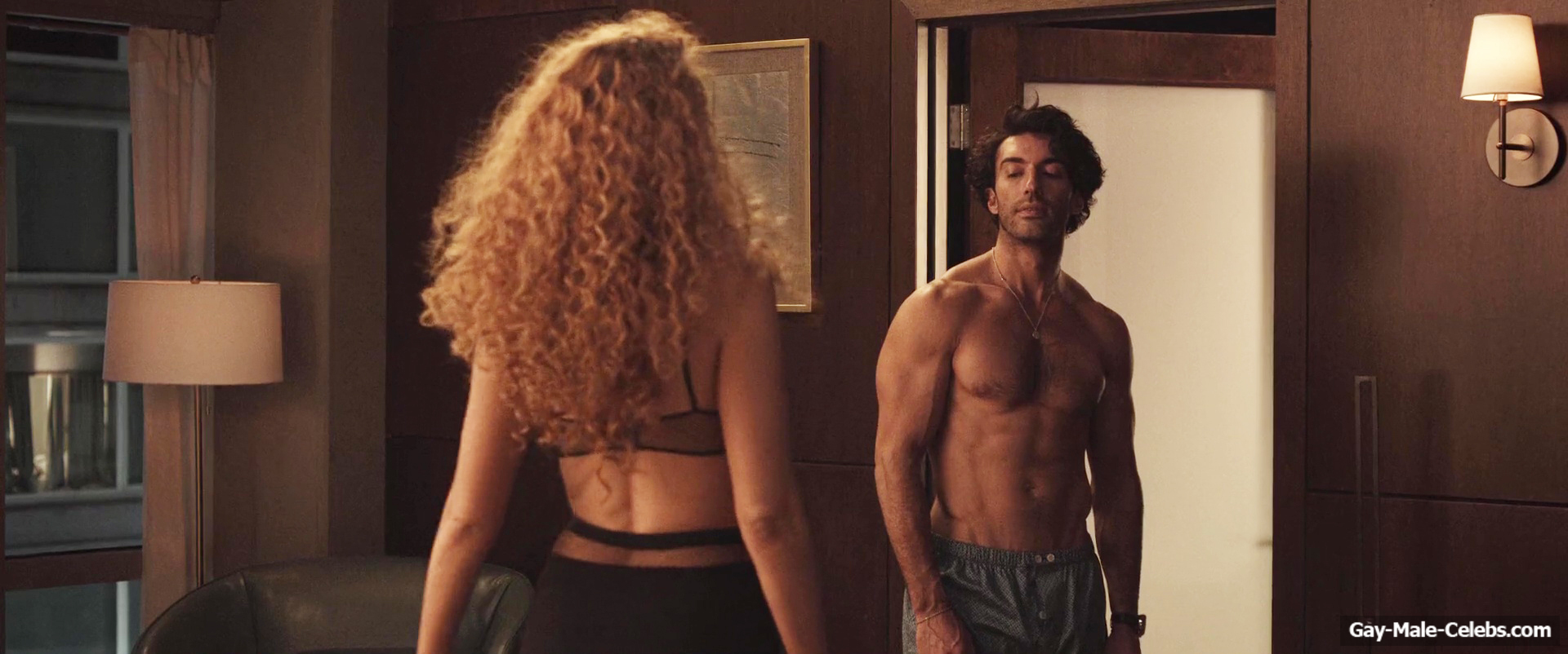 Justin Baldoni Nude Torso &amp; Underwear Scenes in It Ends with Us