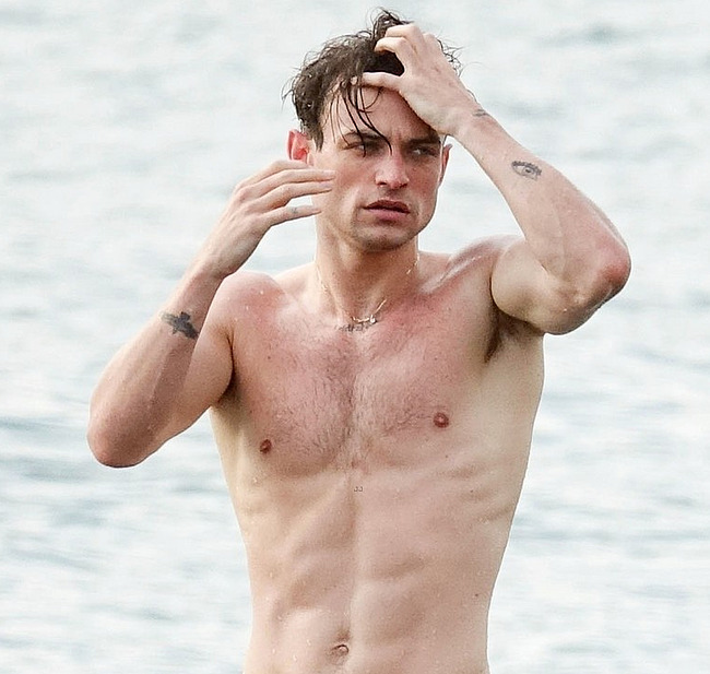 Thomas Doherty dick bulge