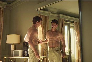 Eddie Redmayne nudes