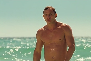 Daniel Craig nude torso