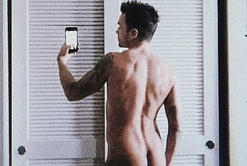 Thomas Dekker naked