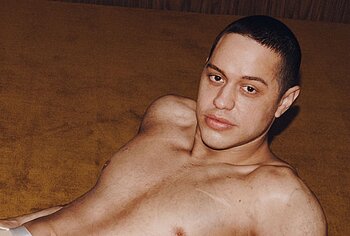 Pete Davidson shirtless