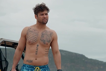 Kyle Shilling torso