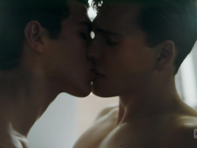 Ben Kindon  Elias Anton hot