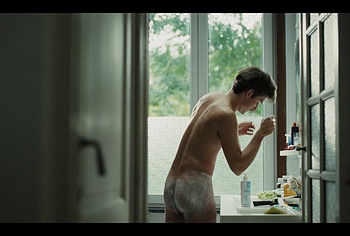 Jonathan Michiels bum