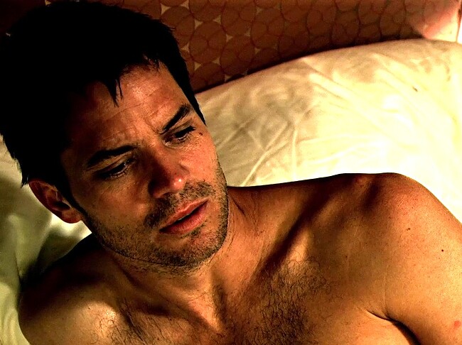 Timothy Olyphant shirtless