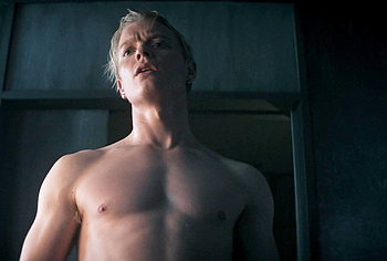 Freddie Fox nsfw