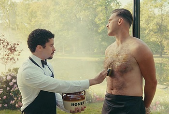 Travis Kelce shirtless