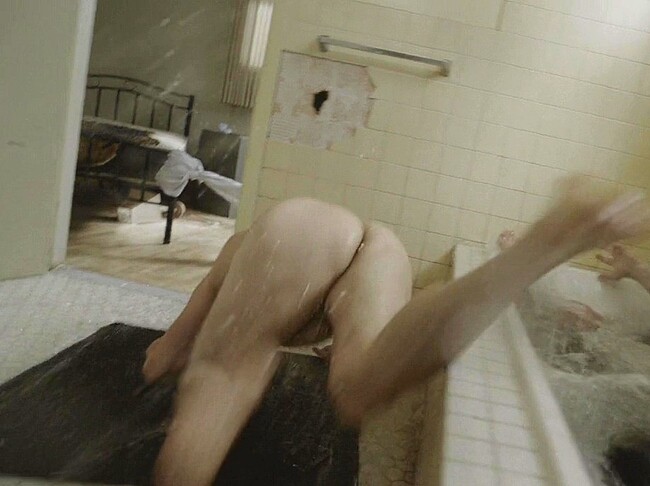 Joaquin Phoenix nude