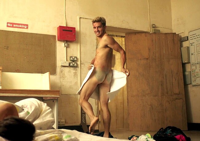 Jonathan Bailey nude