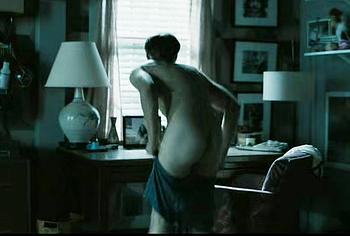 Hunter Doohan naked butt