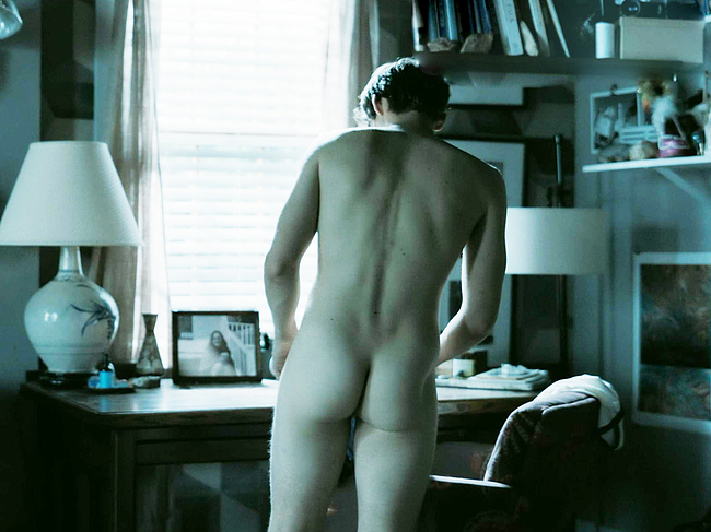 Hunter Doohan nude uncensored