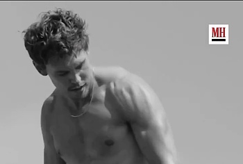 Austin Butler shirtless