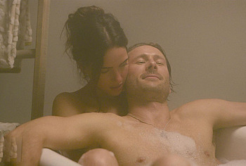Glen Powell get naked