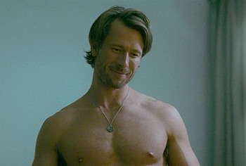 Glen Powell sexy