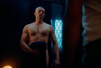 Russell Tovey frontal